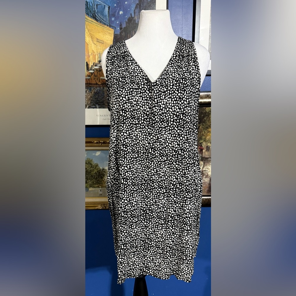 Old Navy Black and White Dotted Blouse